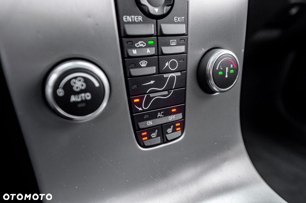 Volvo V50 T5 AWD Summum - 29