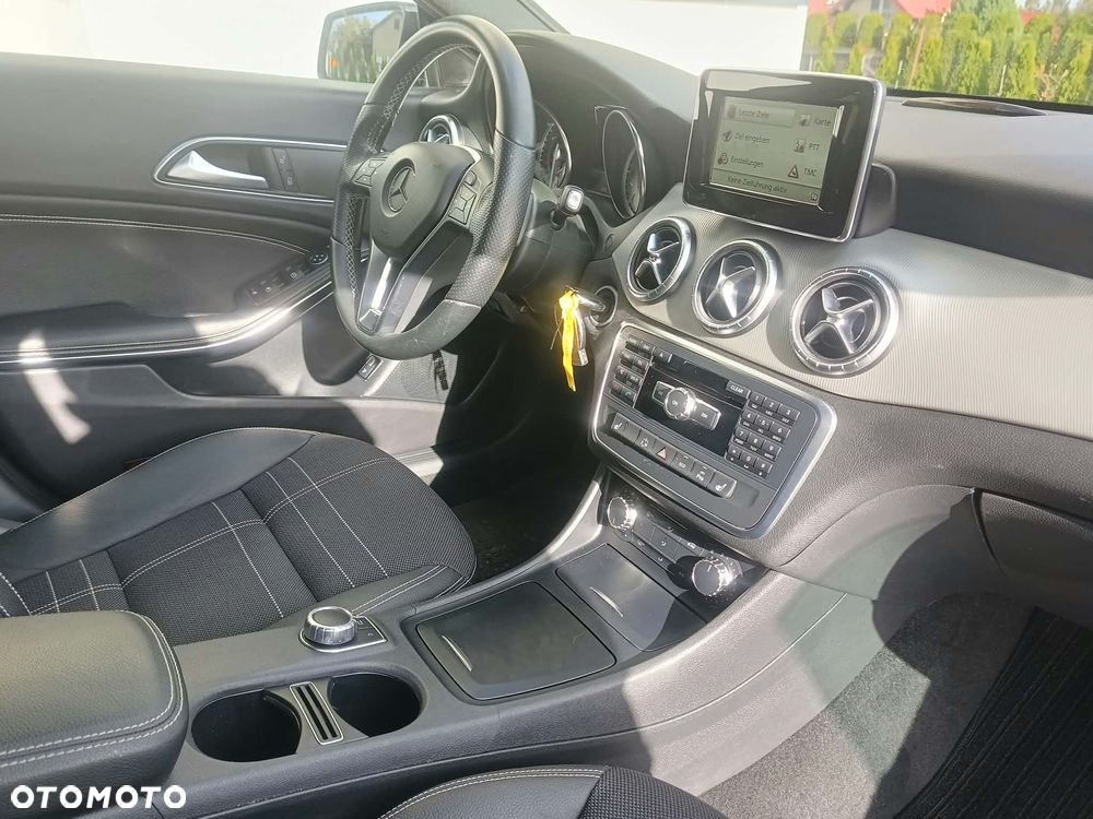 Mercedes-Benz CLA - 19