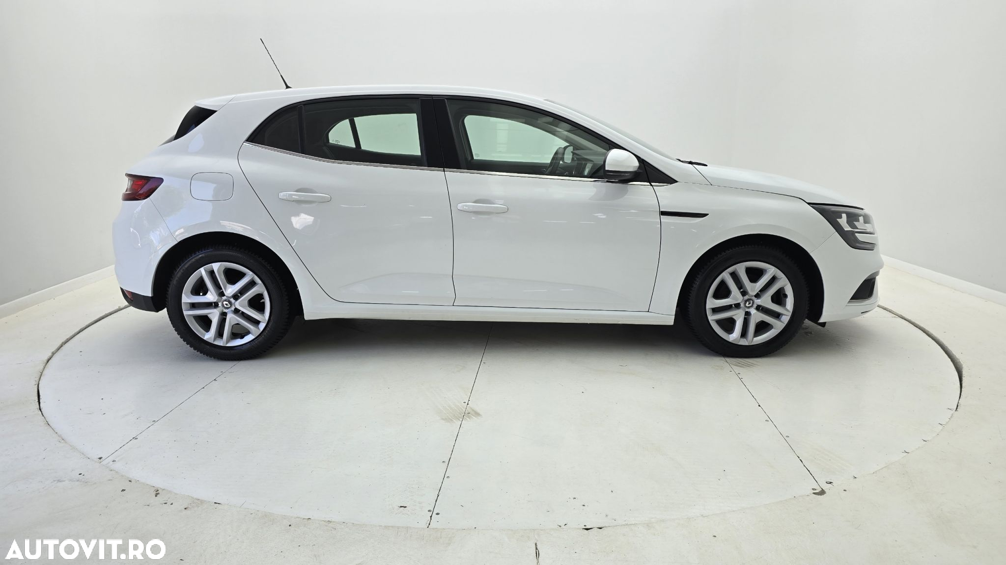 Renault Megane Blue dCi 116 Zen - 5