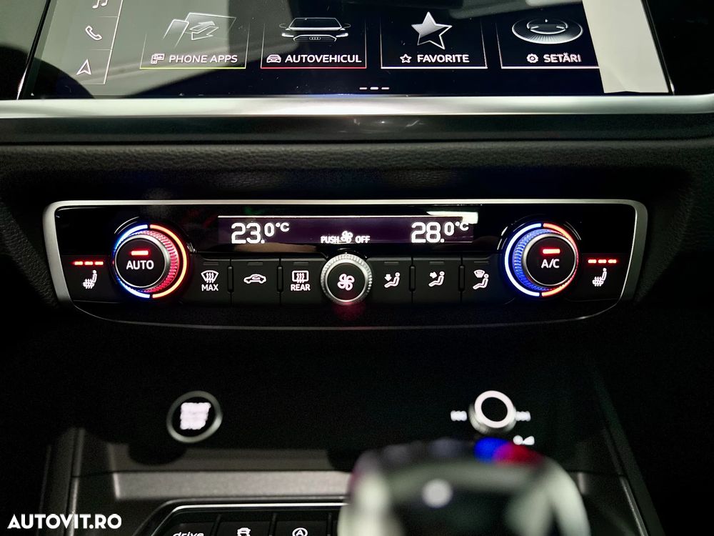 Audi Q3 40 TFSI quattro S tronic - 30