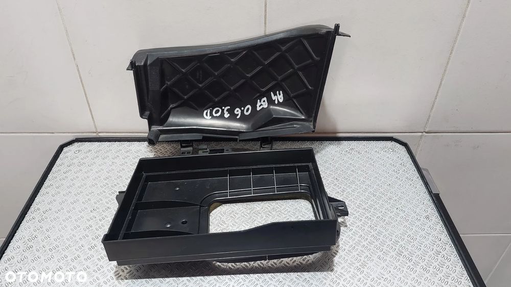OBUDOWA FILTRA KABINOWEGO AUDI A4 B7 R2006 3,0D NR 8E1819641A - 1