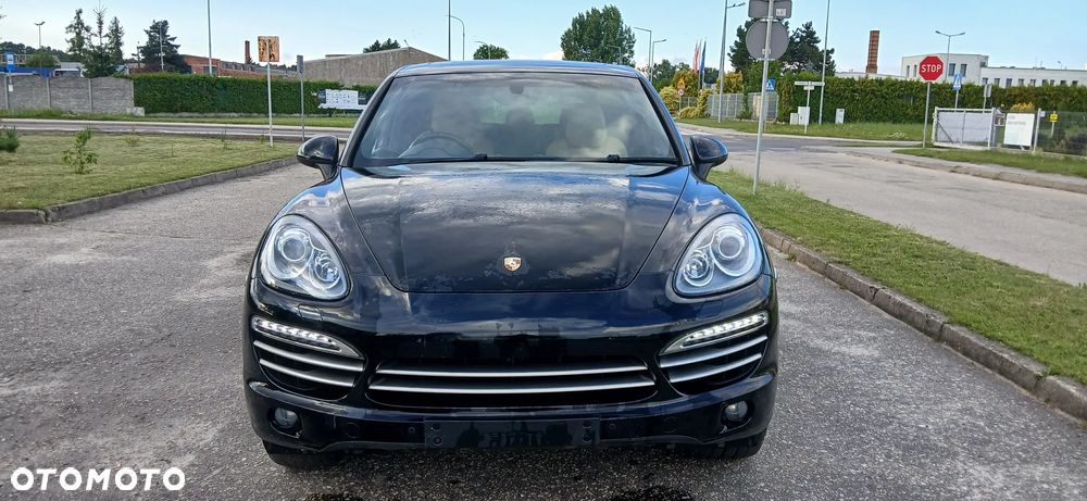 Porsche Cayenne Platinum Edition - 2