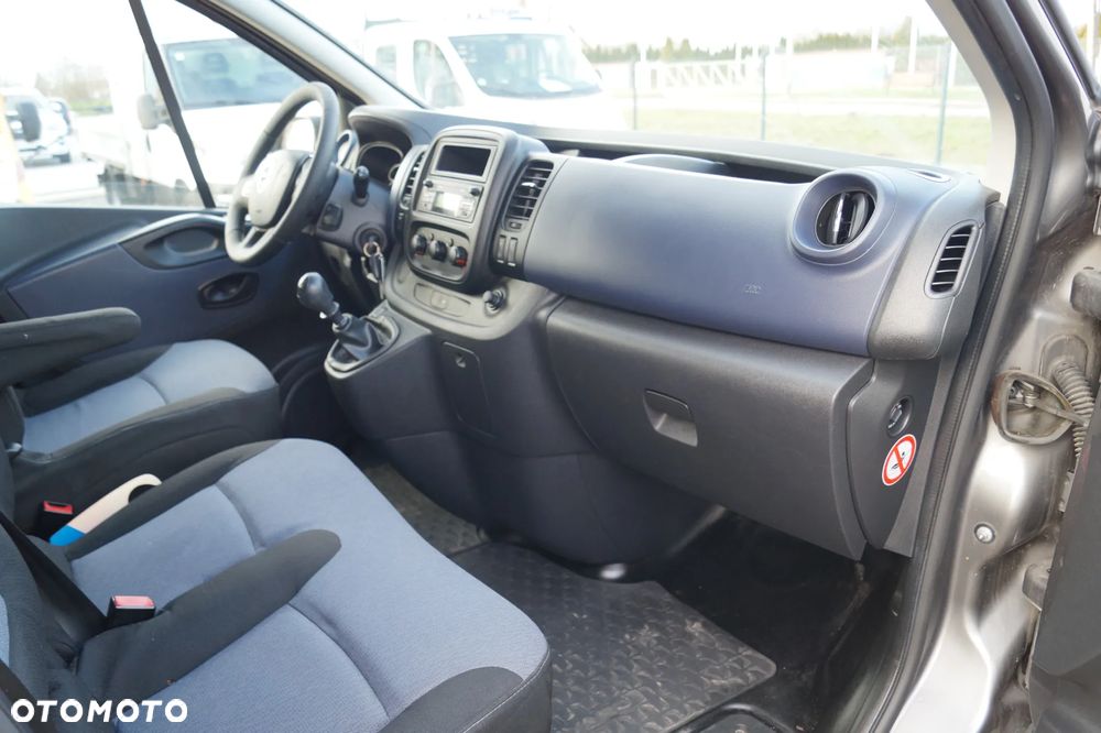 Opel Vivaro - 16