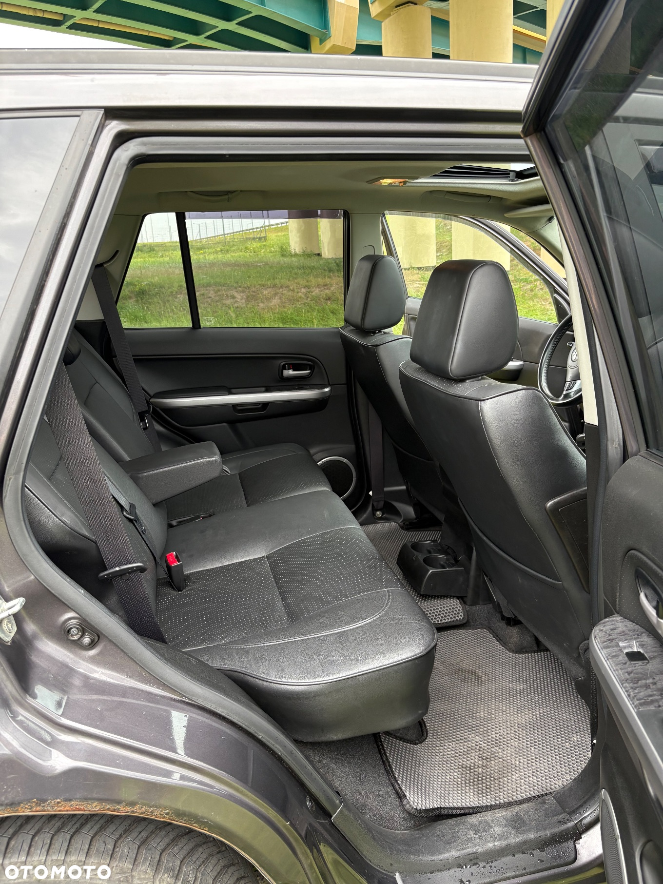 Suzuki Grand Vitara 1.9 DDiS - 33