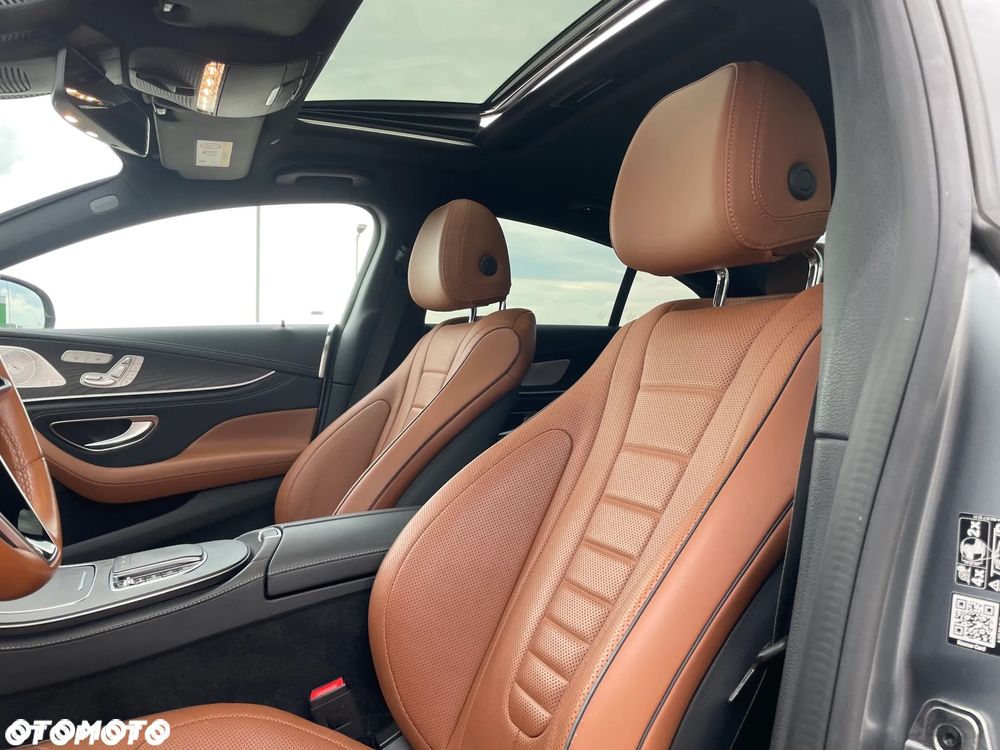 Mercedes-Benz CLS 300 d 4Matic 9G-TRONIC AMG Line - 20