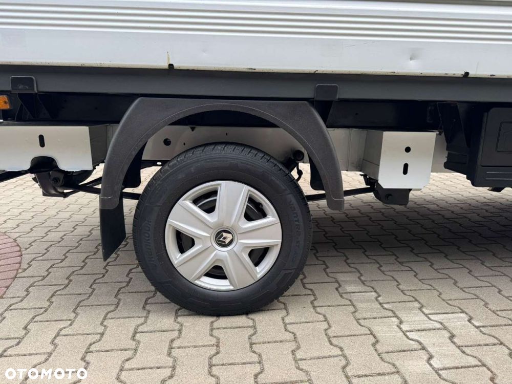 Renault Master Doka 7-osobowy - 24