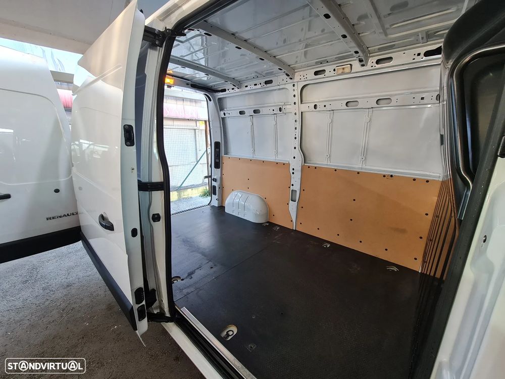 Renault Master L2H2 | 135CV |C/ IVA Dedutível | GPS + Câmara - 18
