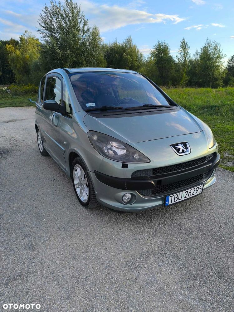 Peugeot 1007 - 1