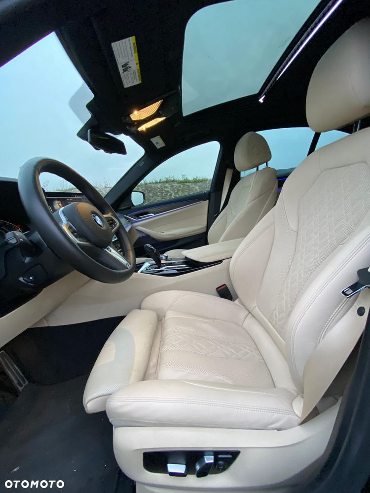BMW Seria 5 540i xDrive Luxury Line sport - 6