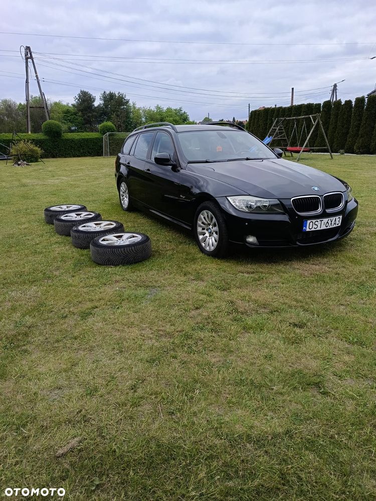 BMW Seria 3 318d DPF Edition Exclusive - 14
