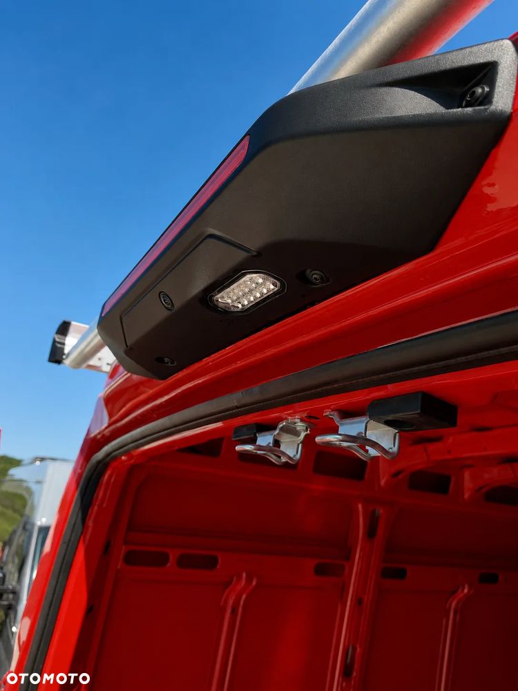 Iveco Daily 35S18H V - 32