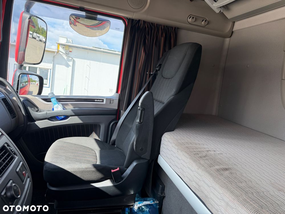 DAF XF - 10
