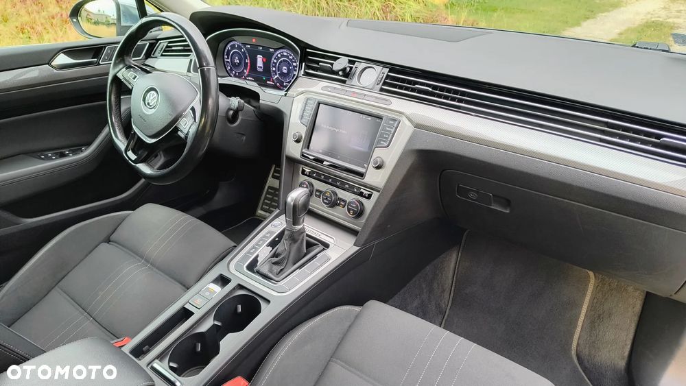Volkswagen Passat Alltrack 2.0 TDI SCR 4Mot DSG - 13