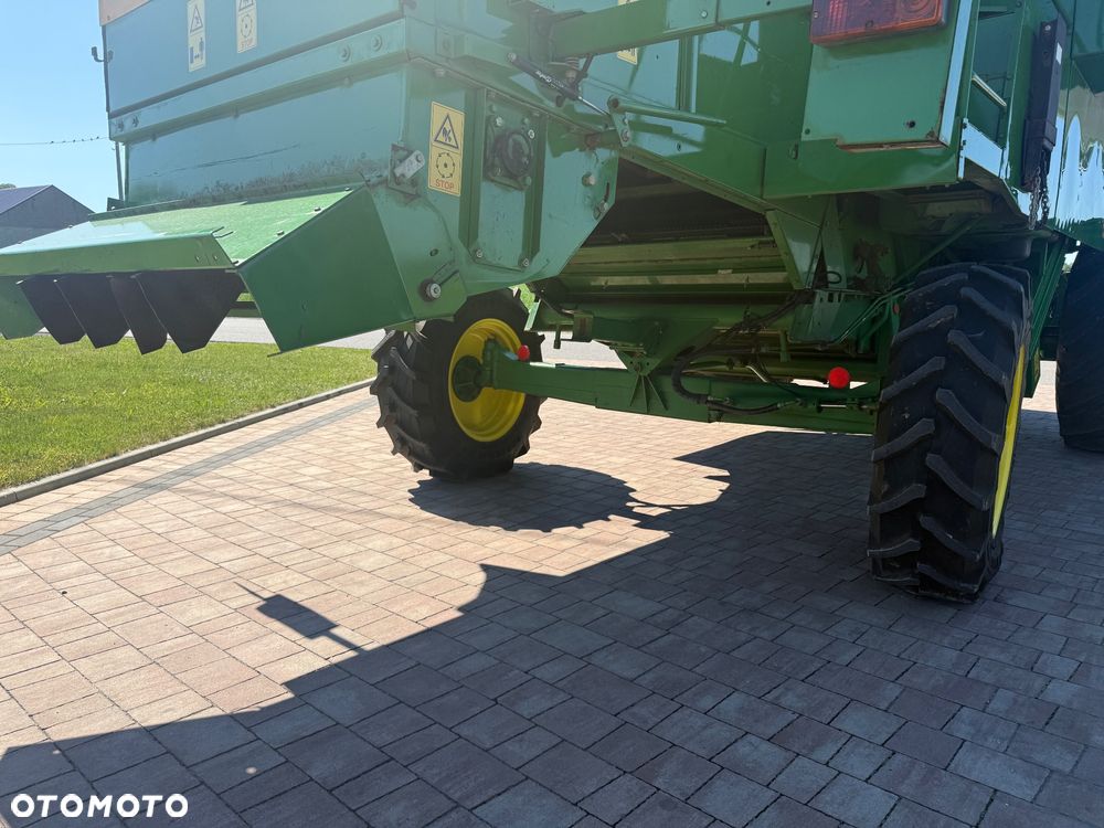 John Deere - 6