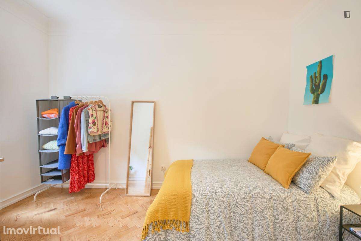 Quarto - localizado em Roma-Areeiro Lisbon - Grande imagem: 3/27