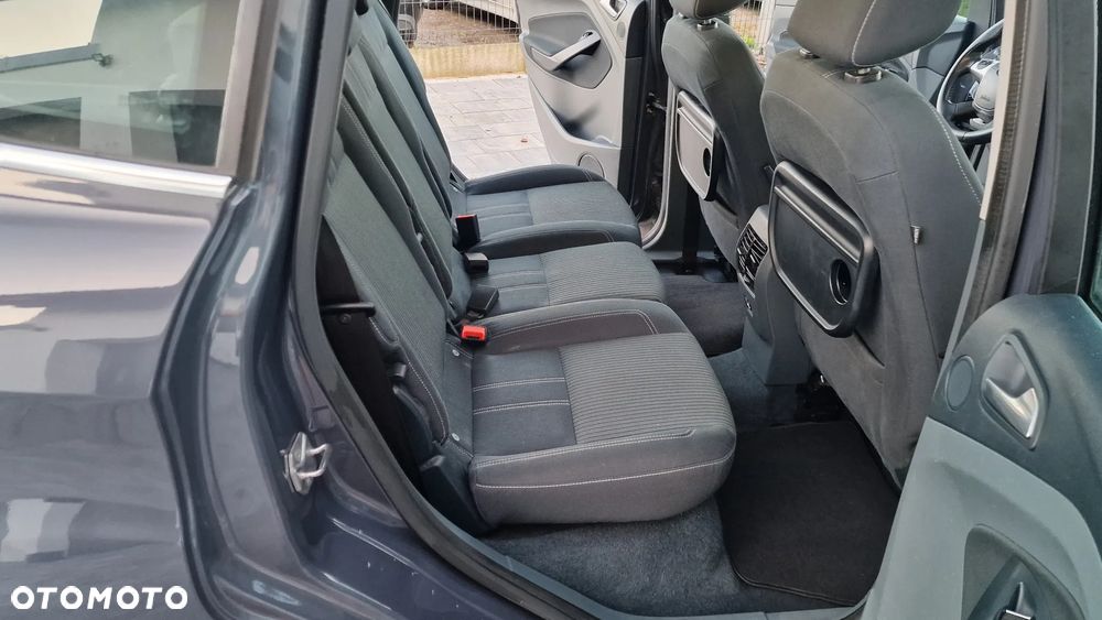 Ford C-MAX 1.6 Titanium - 16