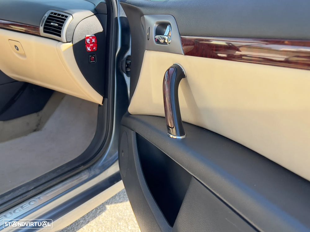 Peugeot 407 SW 2.0 HDi Executive - 11