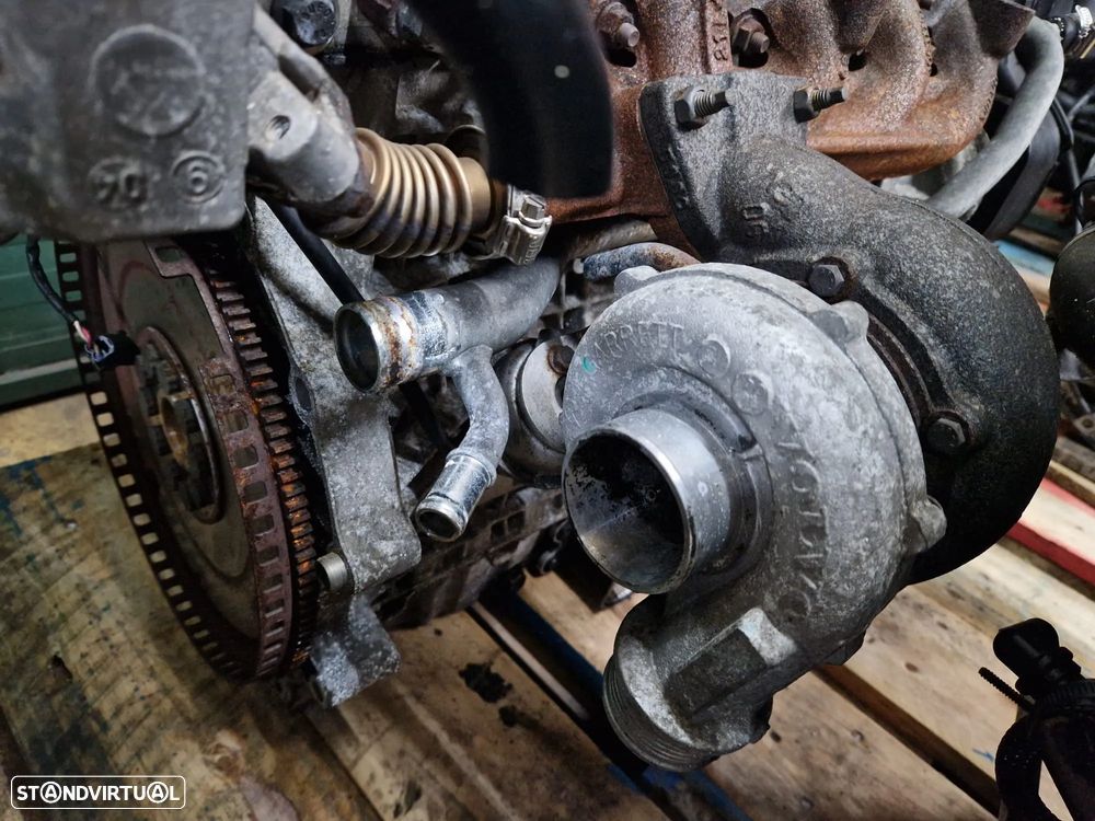 Motor usado D5244T VOLVO XC90 D5 2.4 163CV XC70 S80 S60 V70 - 4