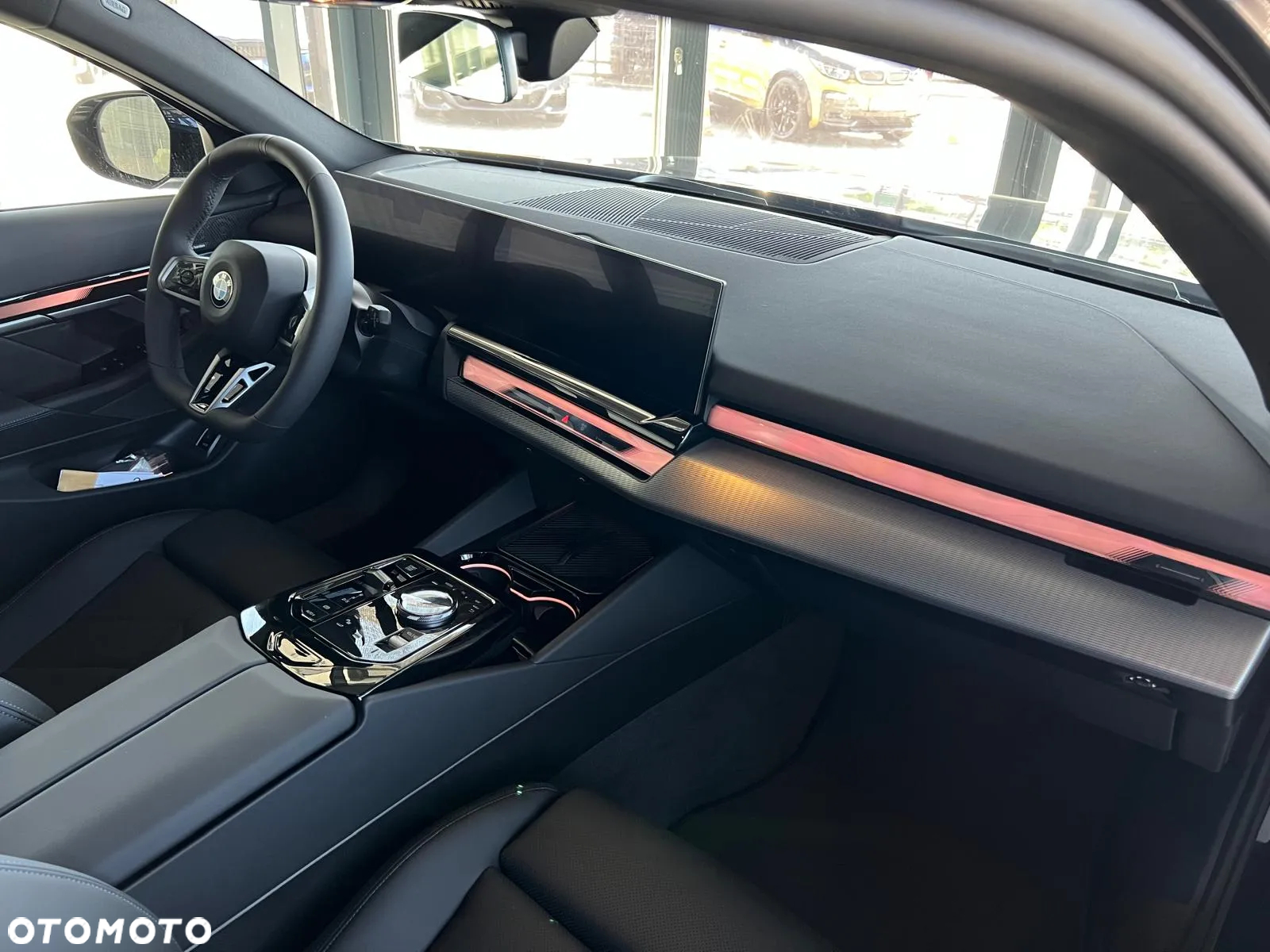 BMW Seria 5 520d xDrive mHEV - 32