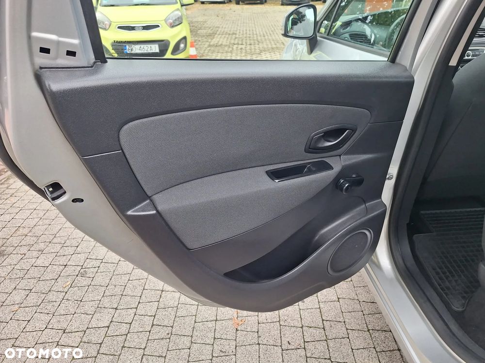 Renault Scenic 1.6 16V 110 TomTom Edition - 14