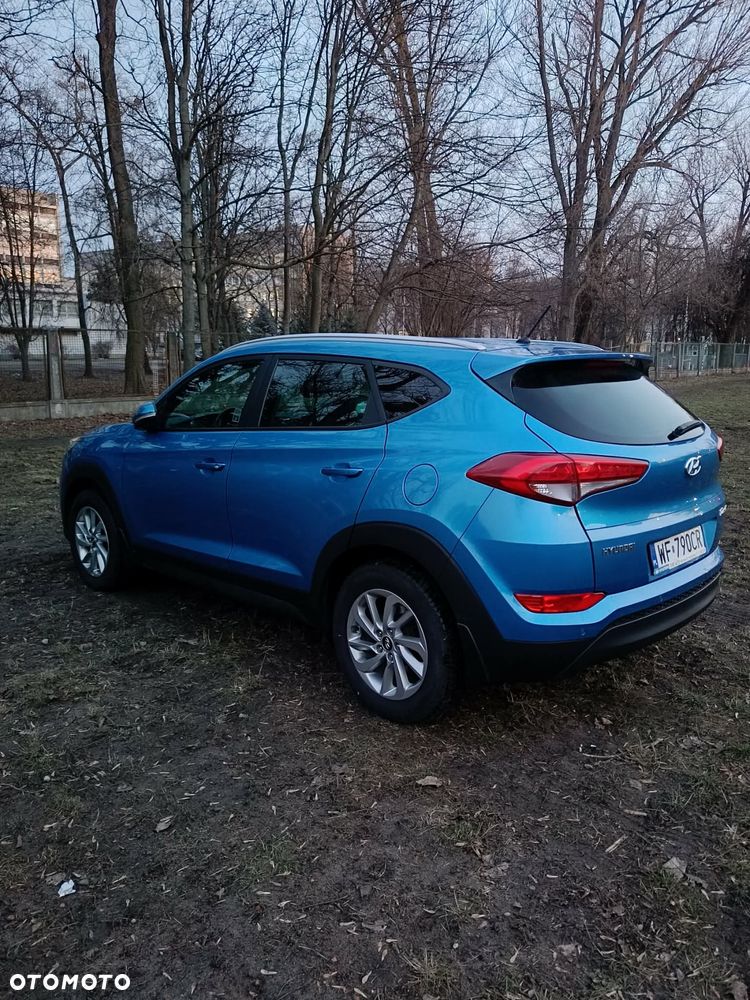 Hyundai Tucson 1.6 GDI BlueDrive GO 2WD - 11