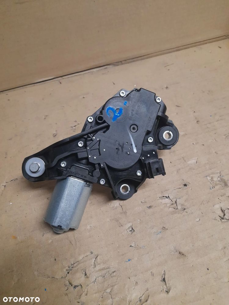 SILNICZEK WYCIERACZKI TYŁ RENAULT nr 0390201856 - 1