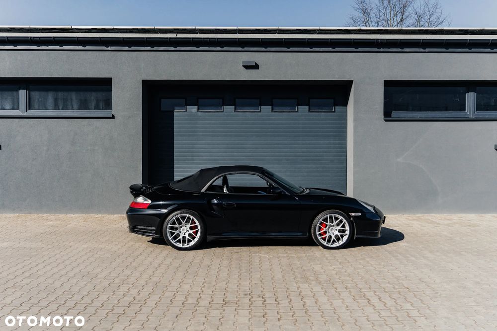 Porsche 911 - 22
