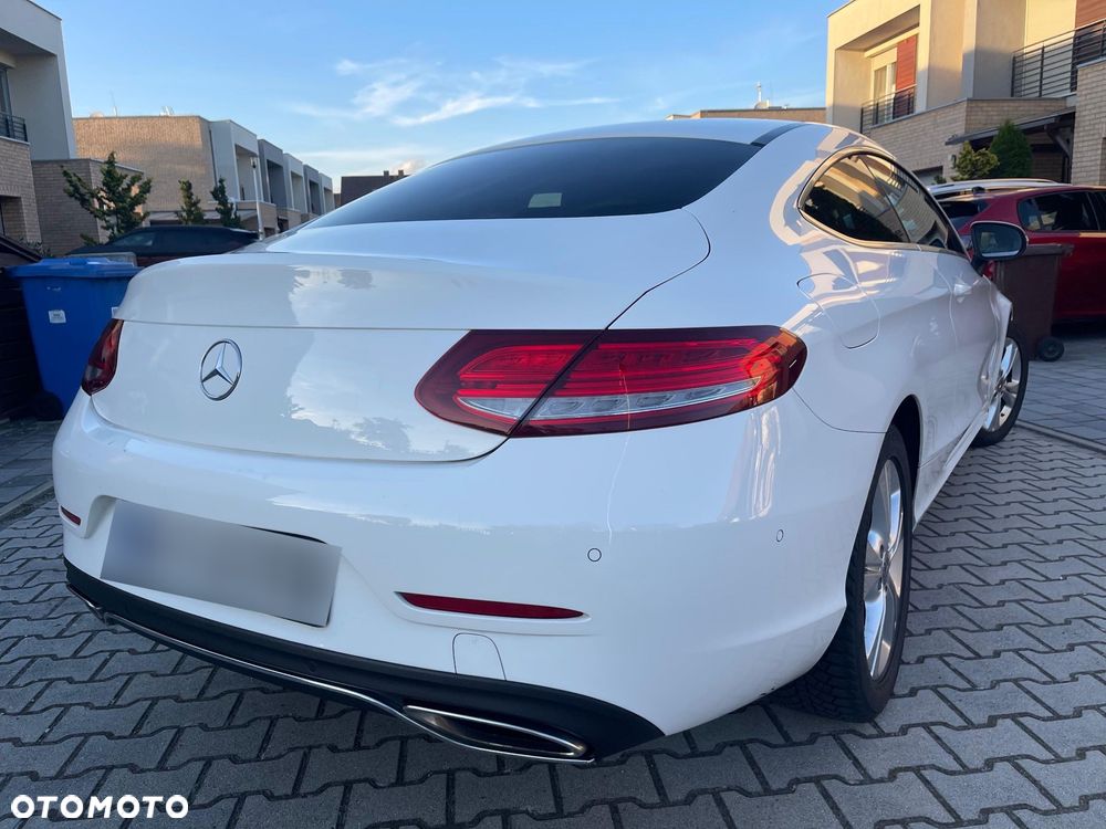 Mercedes-Benz Klasa C 200 4-Matic 9G-TRONIC - 2