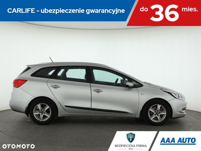 Kia Ceed - 8