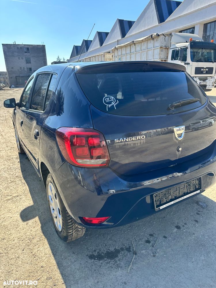 Dacia Sandero - 4