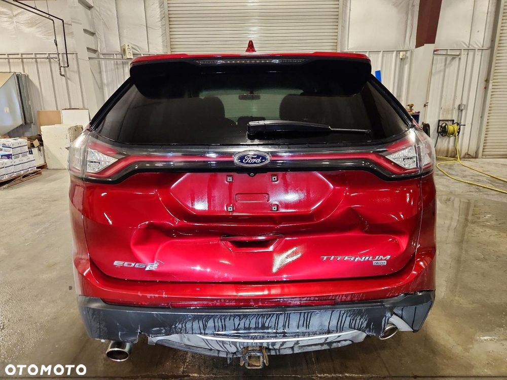 Ford Edge - 8