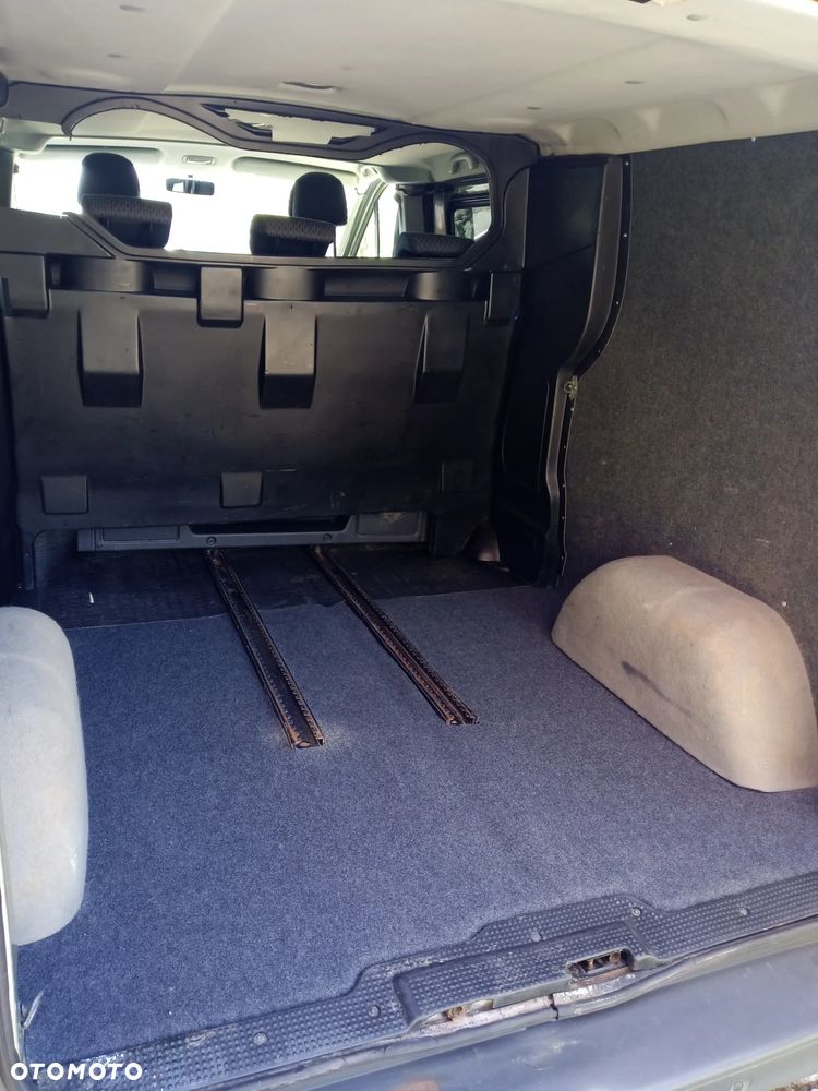 Renault Trafic - 15