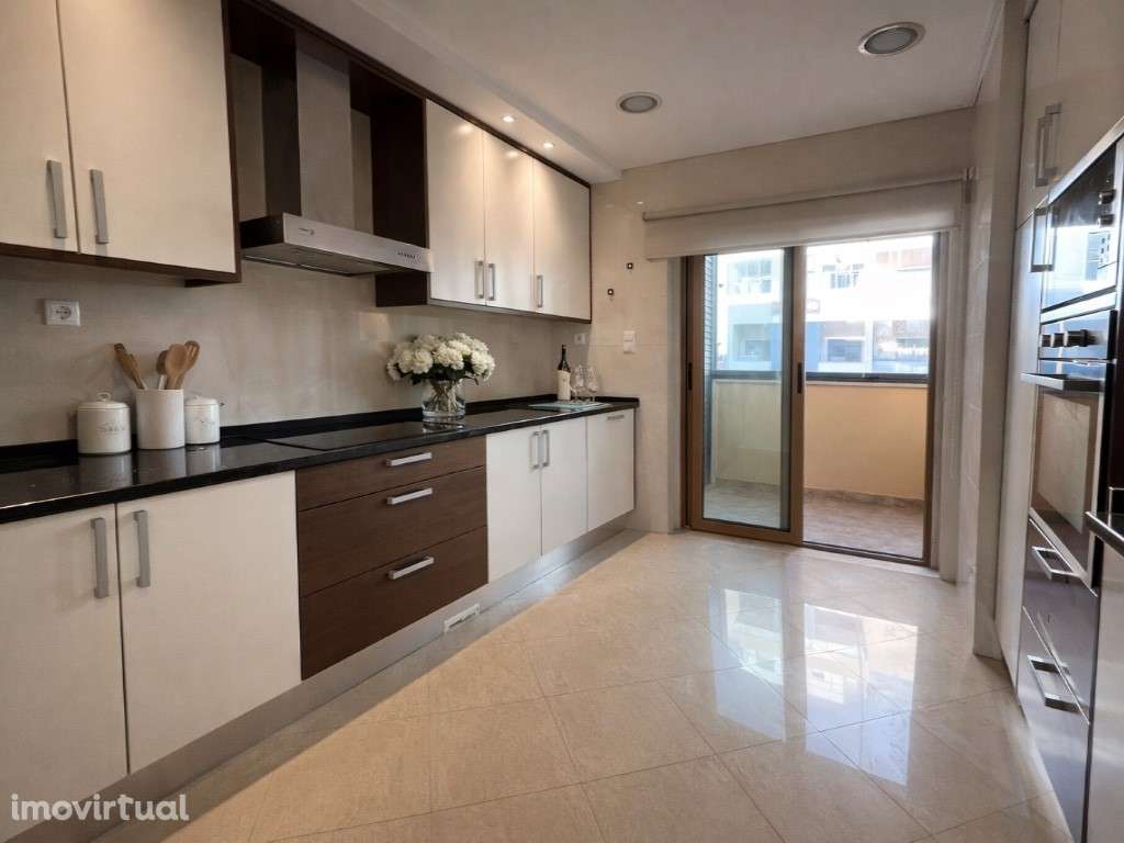 T2 com Suíte, 3 Varandas e Garagem | Vila Chã - Grande imagem: 4/29