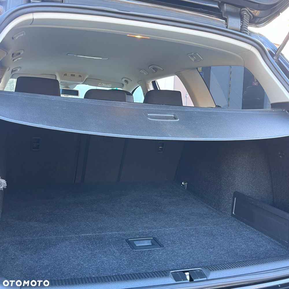 Volkswagen Passat Variant 2.0 TDI DPF DSG Highline - 29