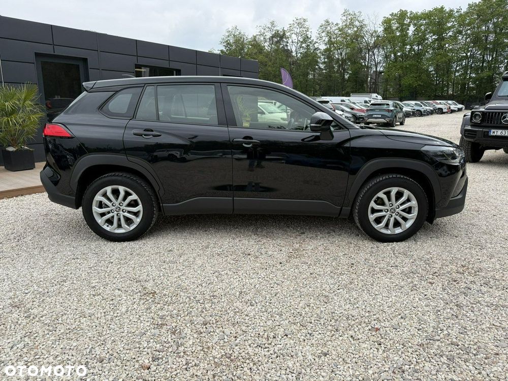 Toyota Corolla Cross - 24