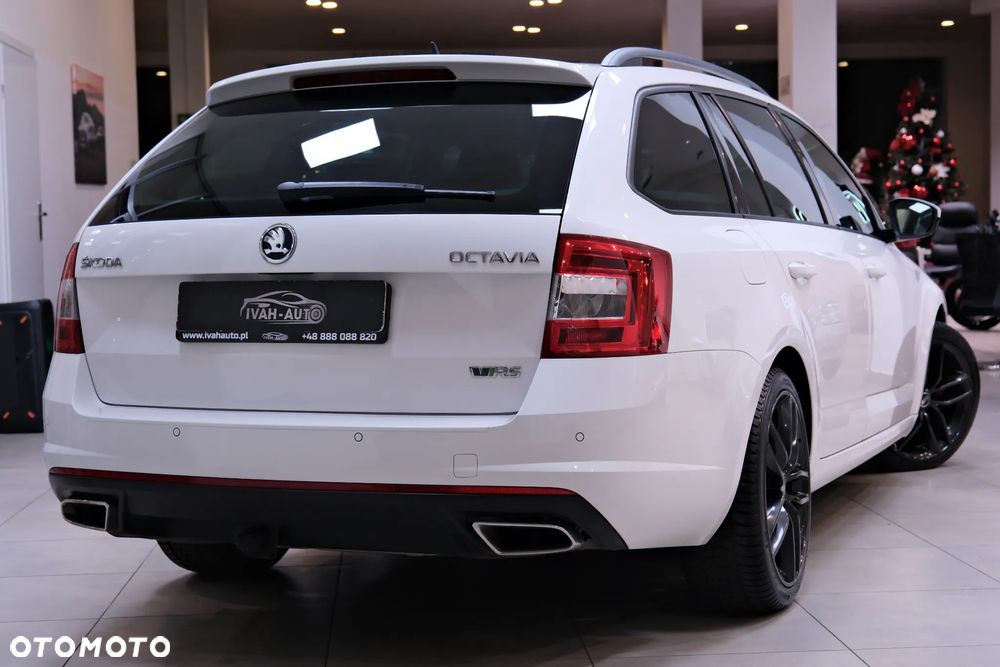 Skoda Octavia 2.0 TDI SCR RS DSG - 4
