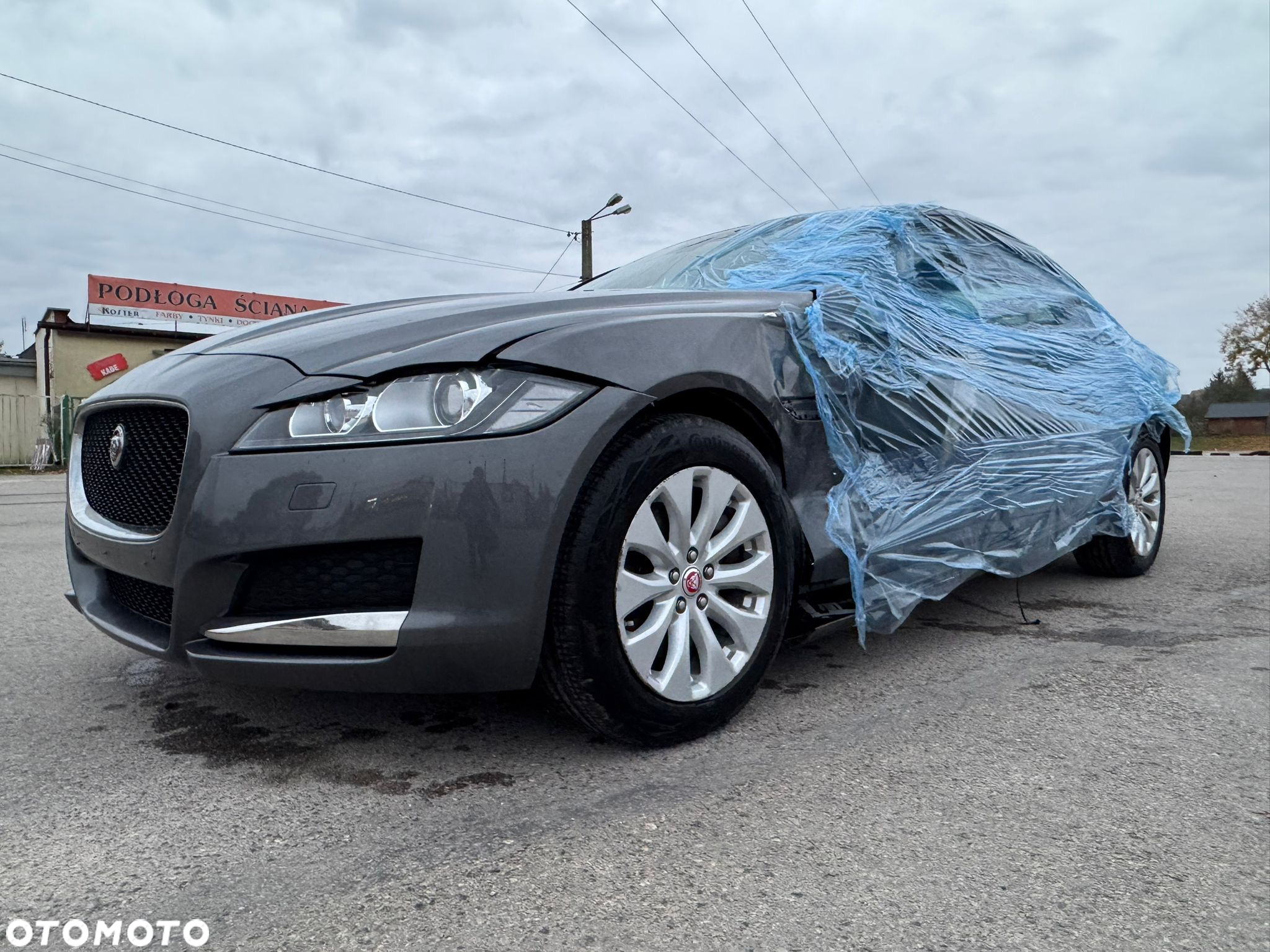 Jaguar XF E-Performance Prestige - 27