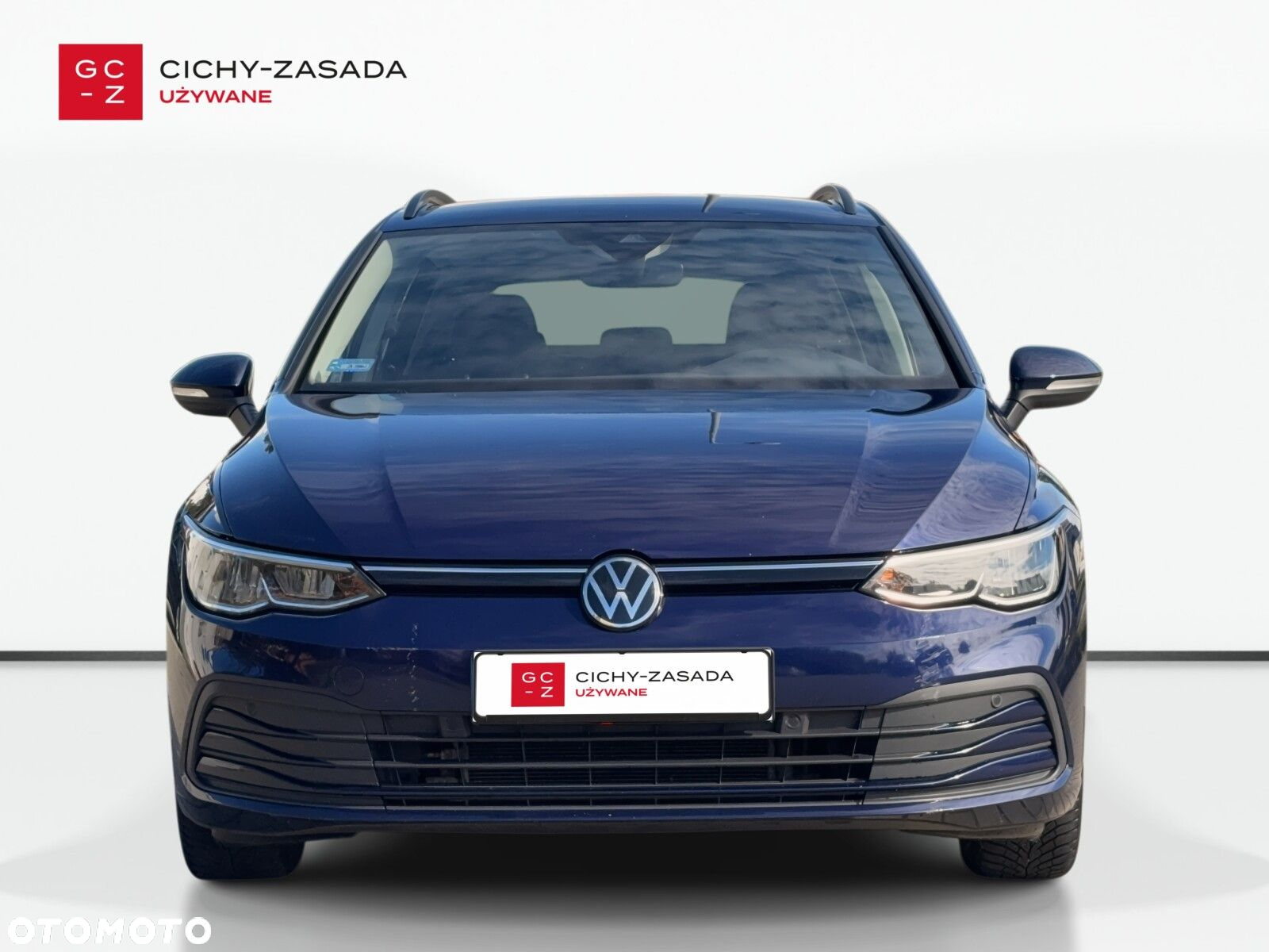 Volkswagen Golf - 8