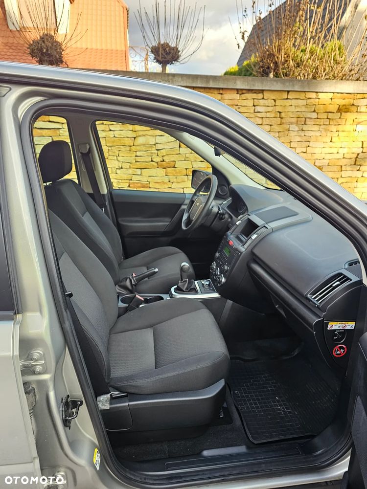 Land Rover Freelander II 2.2 TD4 S - 25