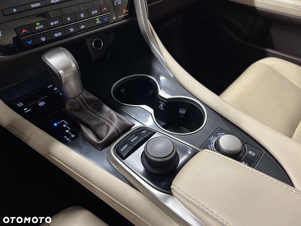 Lexus RX 450h Elegance MY19 - 26
