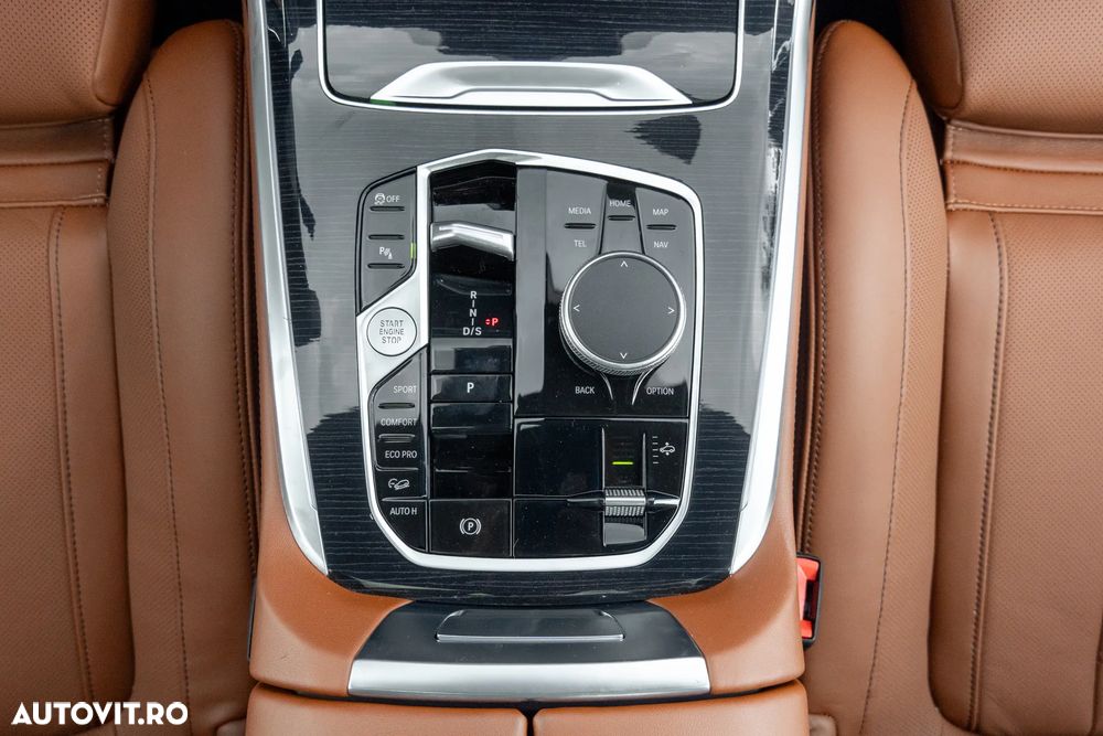 BMW X7 xDrive40d AT MHEV - 25