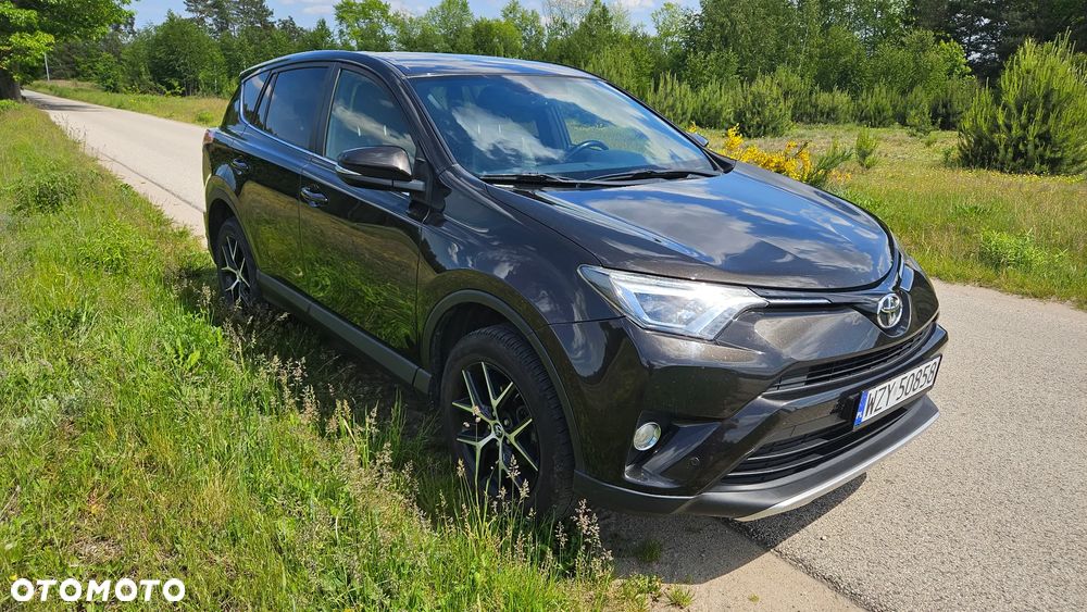 Toyota RAV4 2.0 D-4D Premium 4x2 - 4