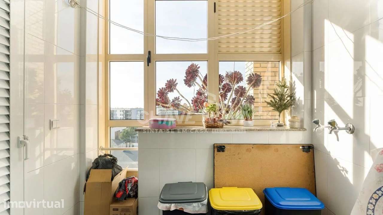 Apartamento T2 c/ Lugar de Garagem em Canidelo - Grande imagem: 3/27
