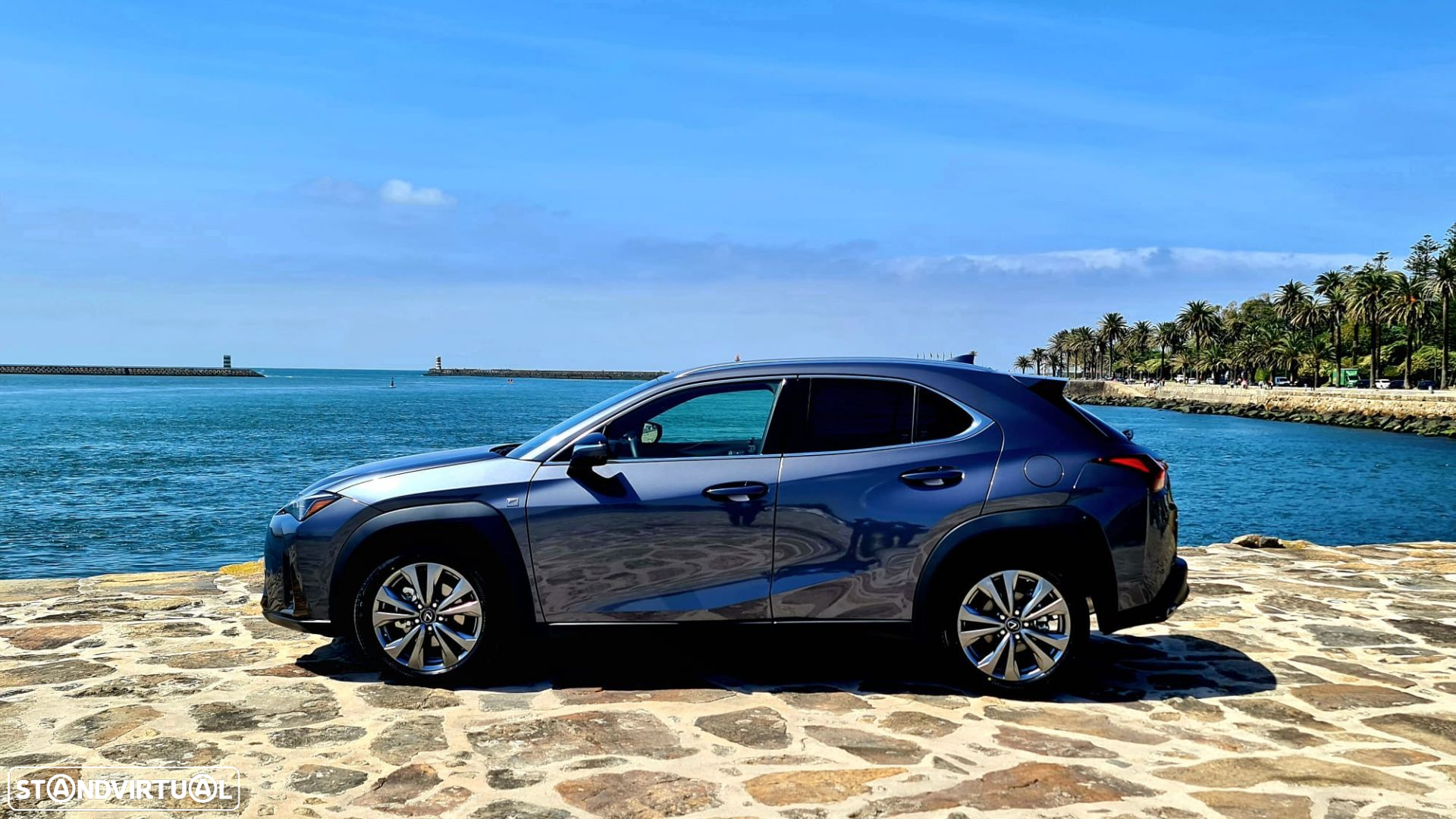 Lexus UX 250h Sport (Ecrã 12.3) - 3
