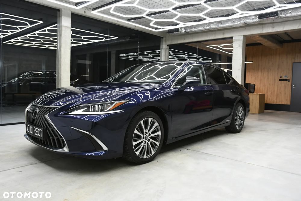 Lexus ES 300h Business Edition + - 2