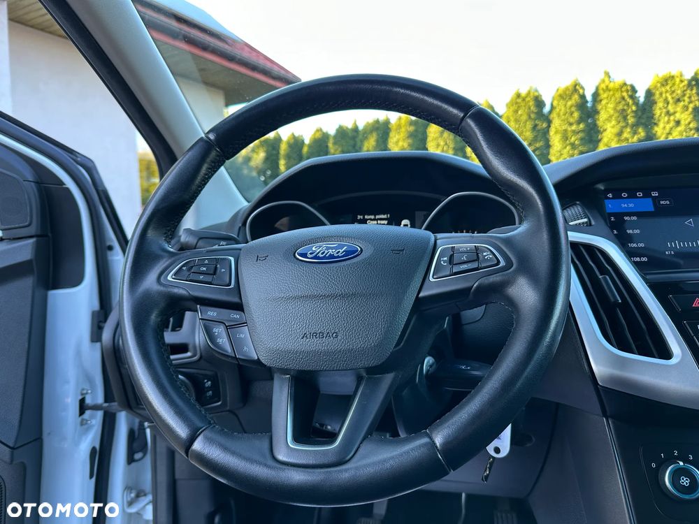 Ford Focus 1.5 EcoBlue STart-Stopp-System TITANIUM - 23