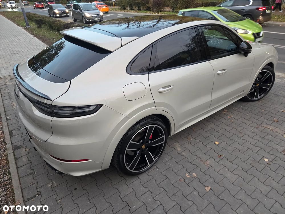 Porsche Cayenne GTS - 20