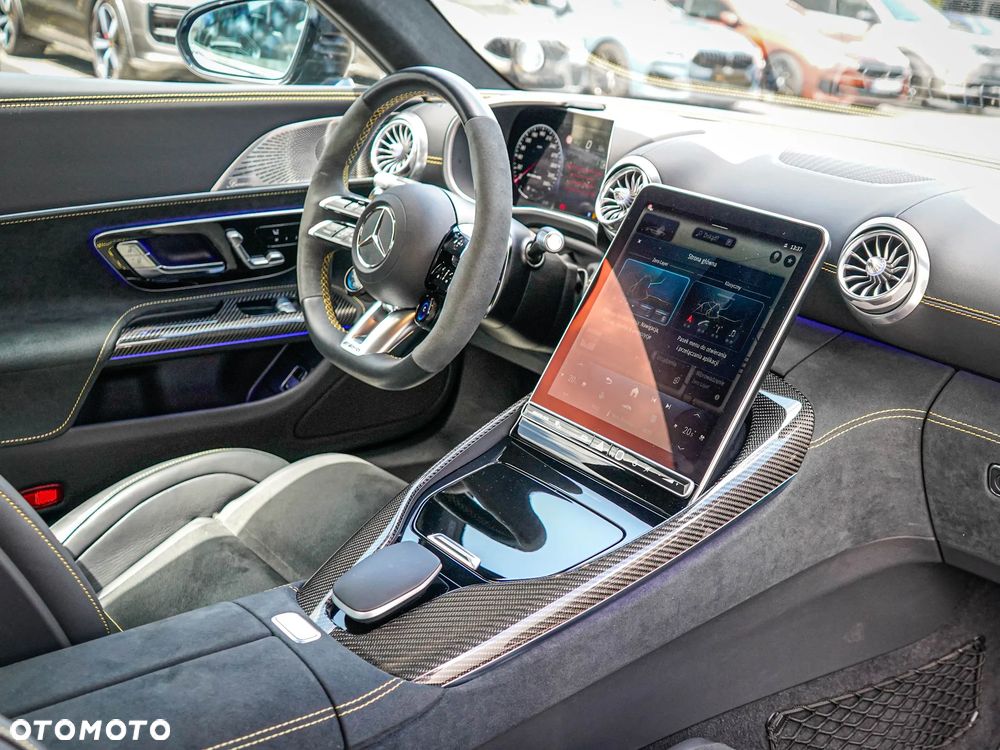 Mercedes-Benz AMG GT 63 4MATIC+ - 27