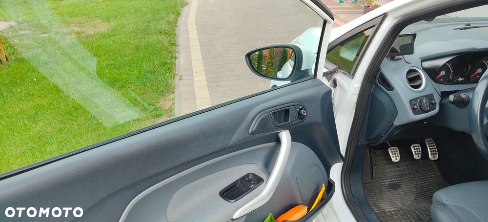 Ford Fiesta 1.6 Ti-VCT Sport - 5