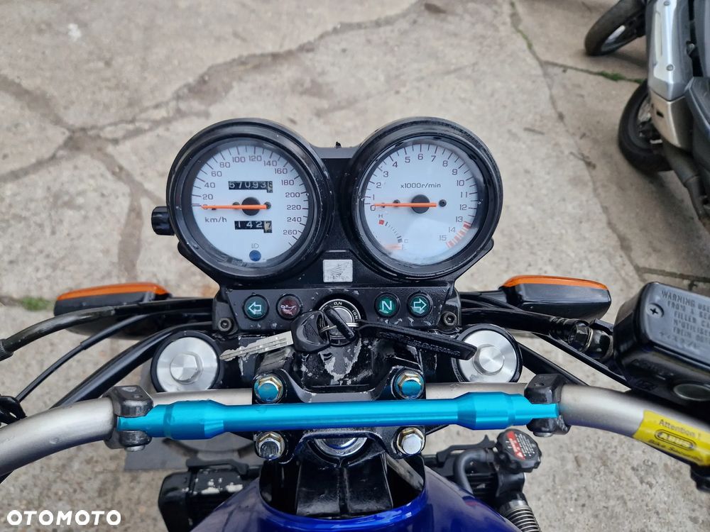 Honda Hornet - 35